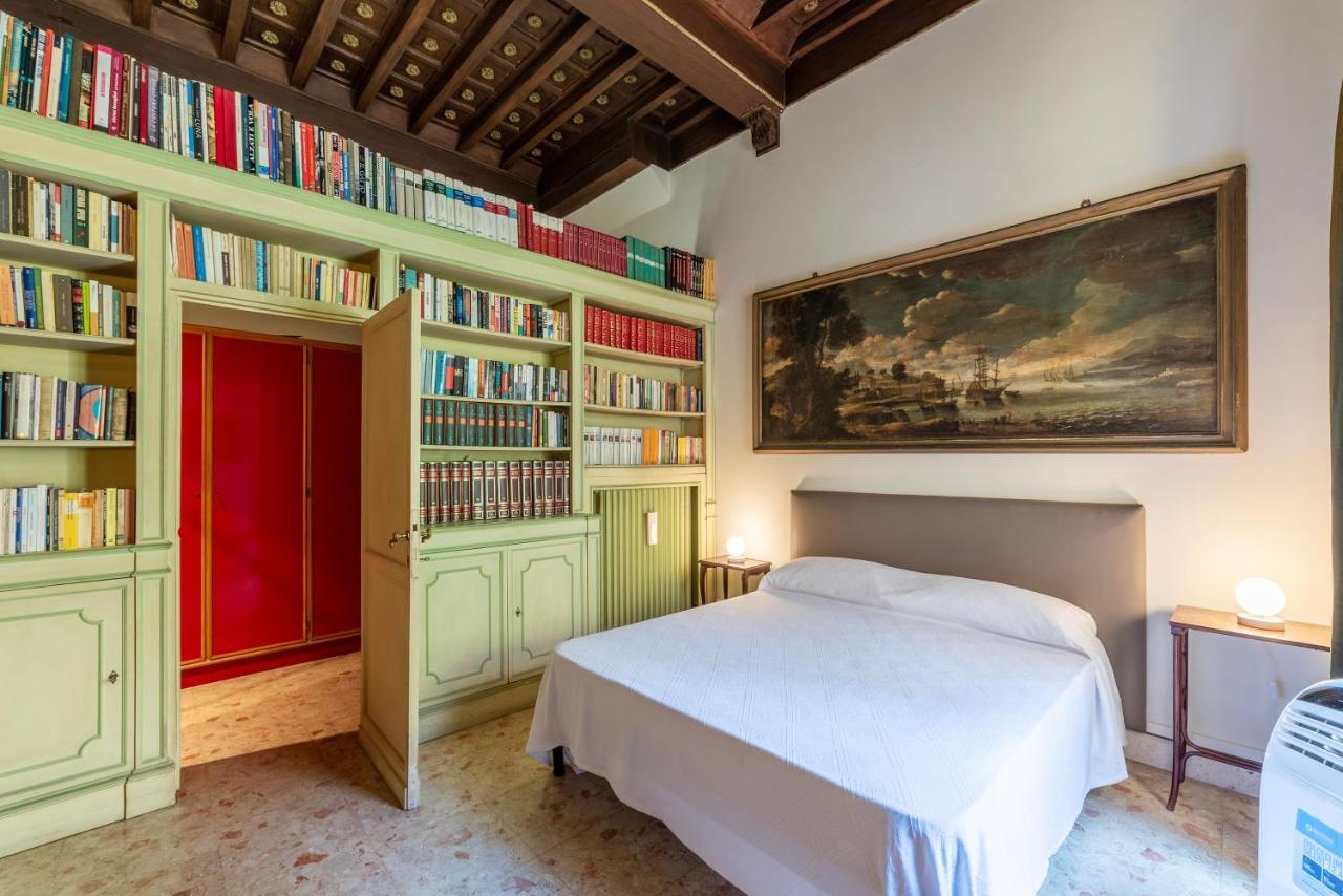 Pantheon Apartment - L'Angolo Nascosto Dei Quadri Roma Esterno foto