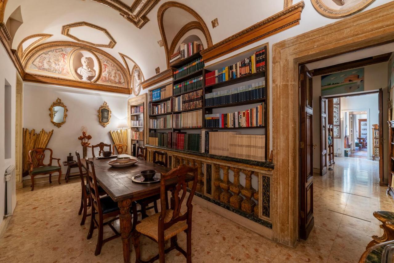 Pantheon Apartment - L'Angolo Nascosto Dei Quadri Roma Esterno foto
